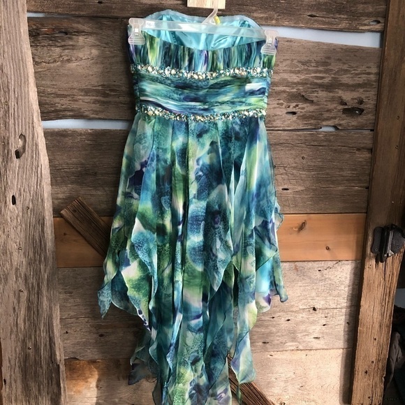 Le Chateau NWT Size XS Teal/Green/Blue Strapless Dress - Picture 4 of 6